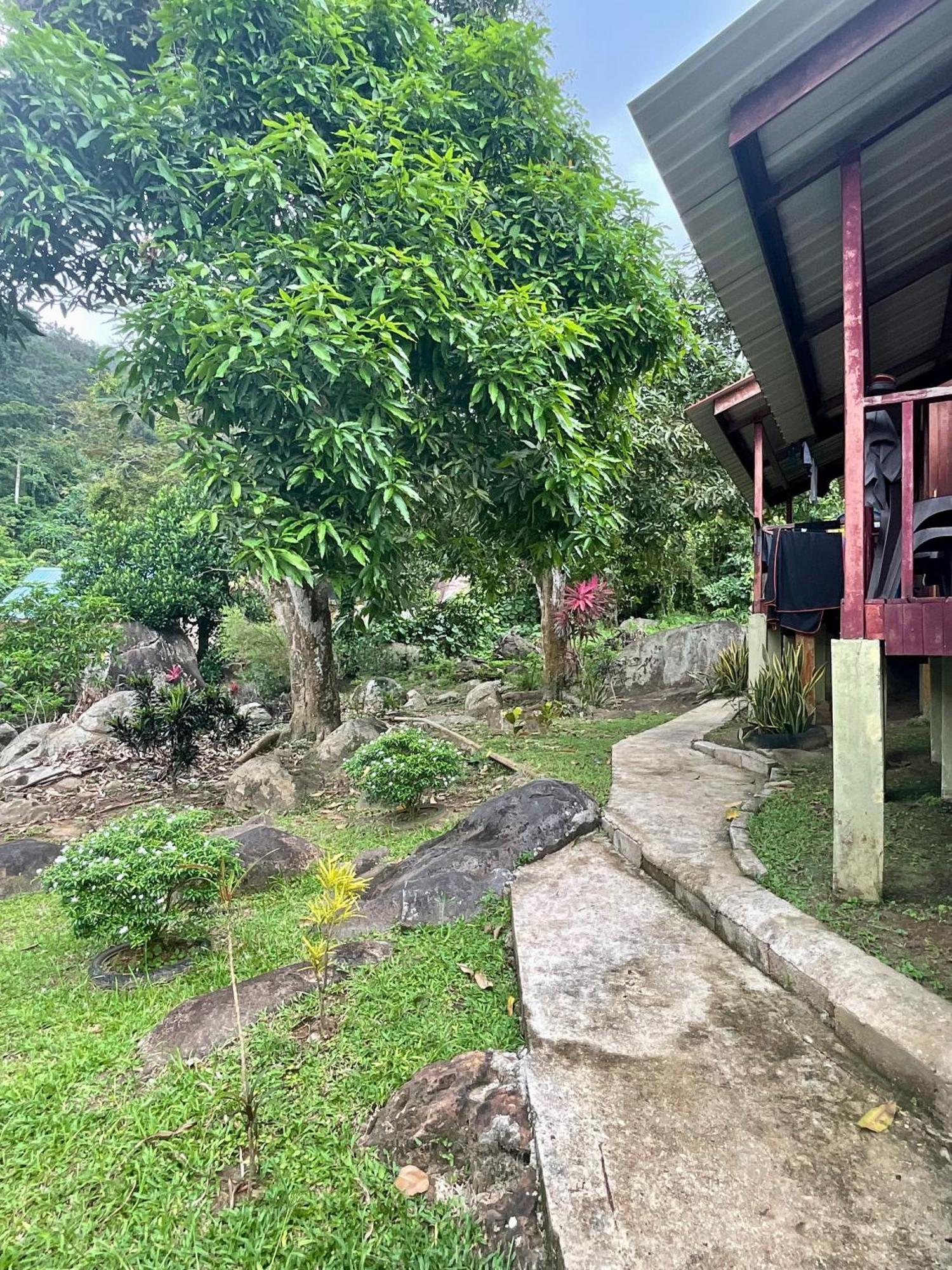 Abc Chalet Tioman Kampong Ayer Batang Eksteriør billede